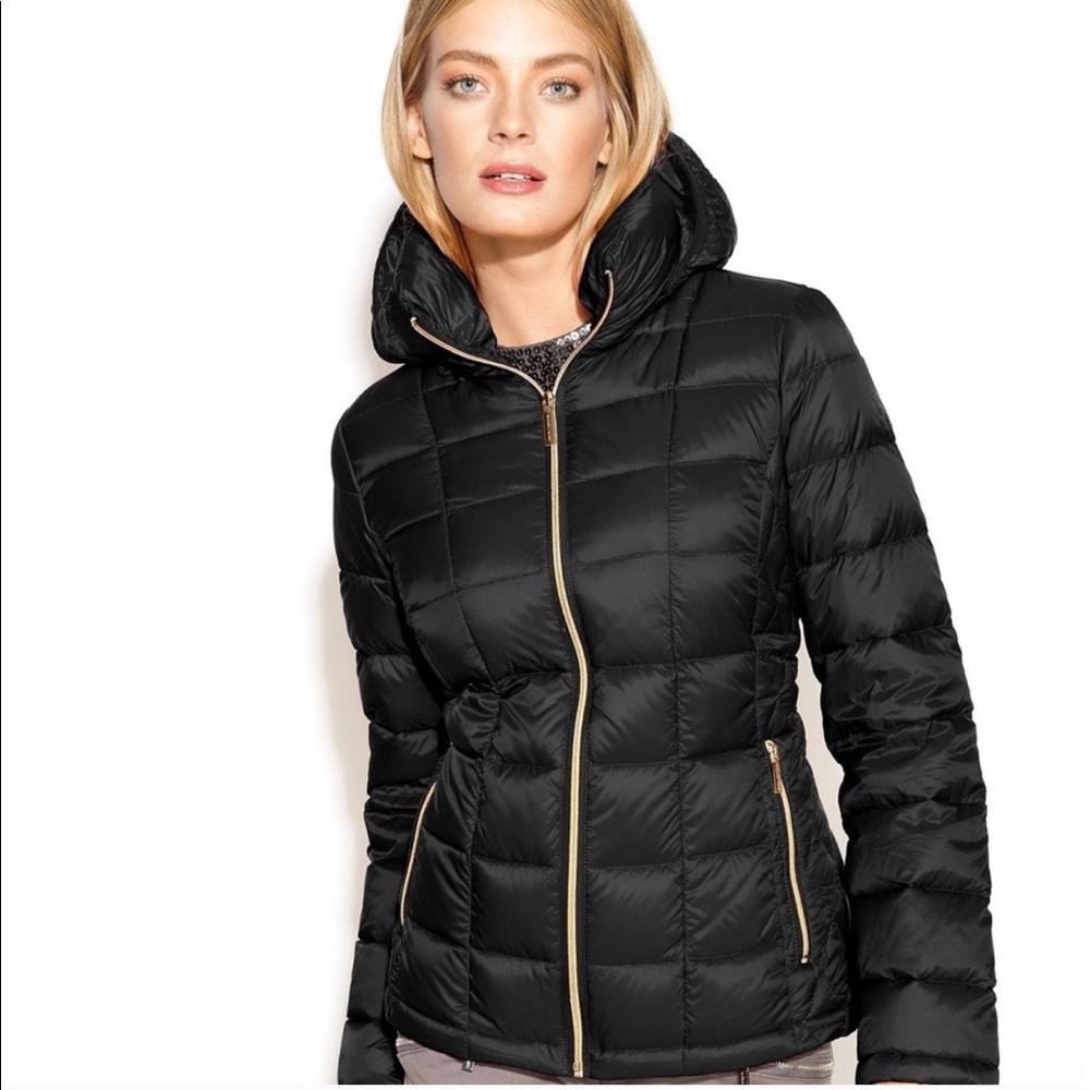 Michael Kors Packable Puffer Jacket (with bag)